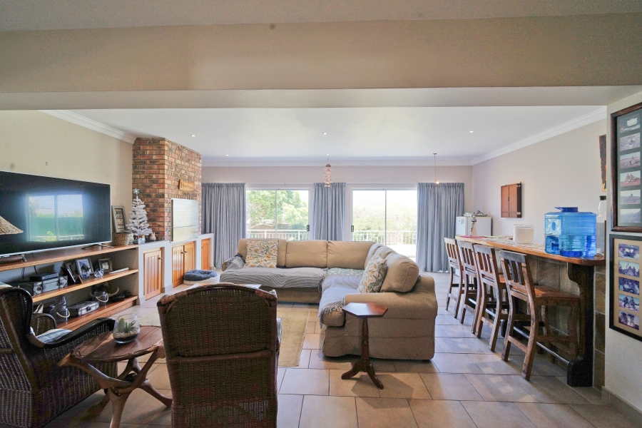 4 Bedroom Property for Sale in Kidds Beach Eastern Cape